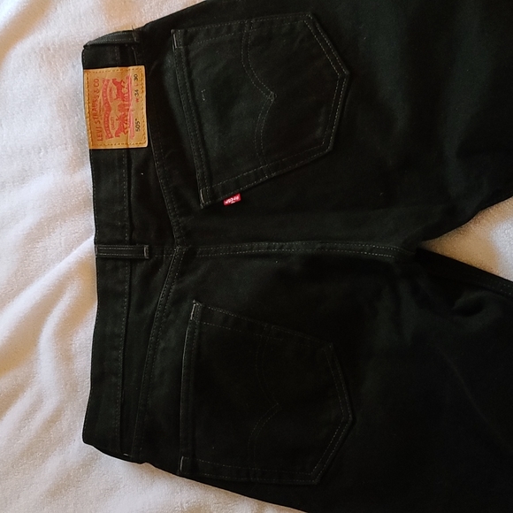Levi's Jeans 👖 - Picture 1 of 3